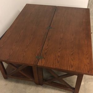 Brown dresser ( Almost brand New )